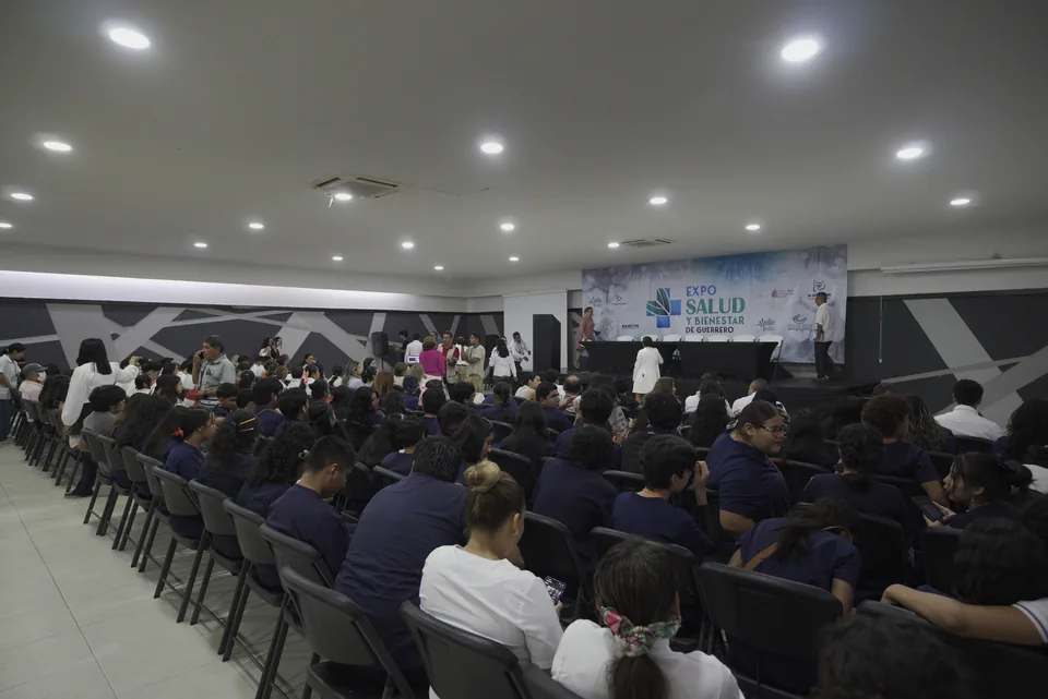 Momento de la Expo Salud y Bienestar de Guerrero 2025