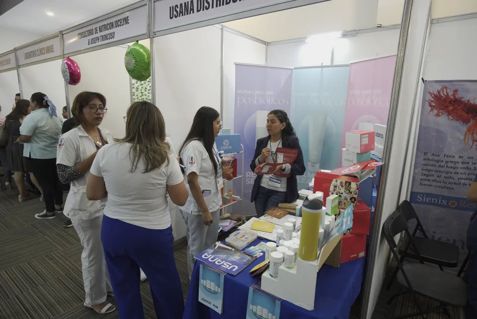 Momento de la Expo Salud y Bienestar de Guerrero 2025