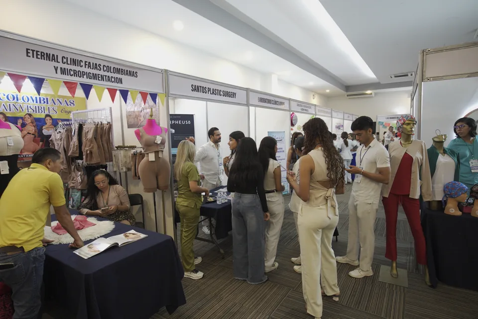 Momento de la Expo Salud y Bienestar de Guerrero 2025
