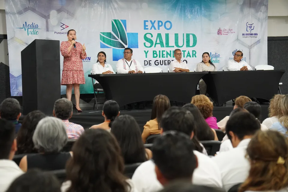 Momento de la Expo Salud y Bienestar de Guerrero 2025